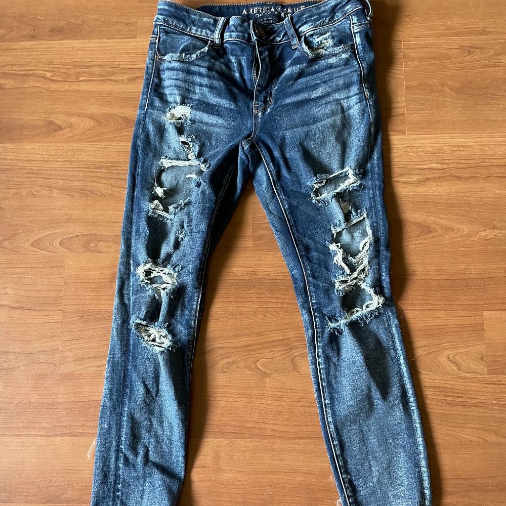 American Eagle Ripped jeans
